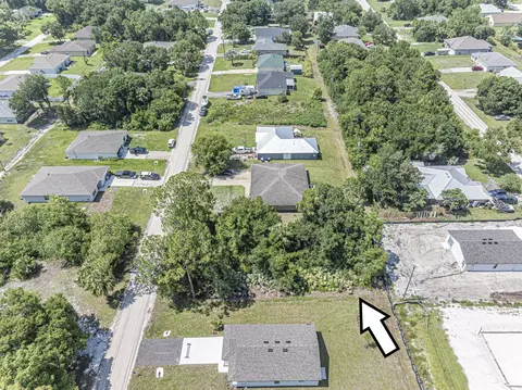 8566 105th Ave, Vero Beach, FL 32967