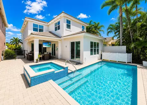 207 Isle Verde Way, Palm Beach Gardens, FL 33418