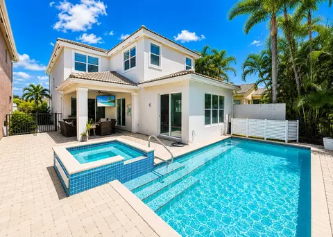 207 Isle Verde Way, Palm Beach Gardens, FL 33418