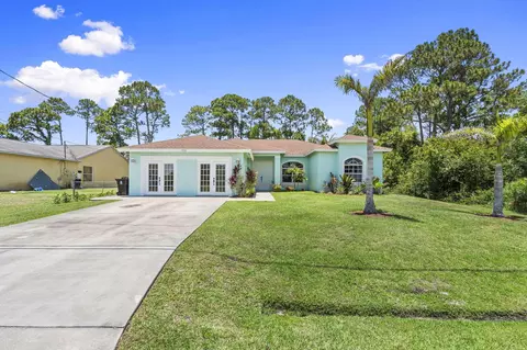 1752 SW Bonfire Ter, Port Saint Lucie, FL 34953