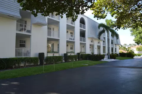 775 Jeffery St #5-303, Boca Raton, FL 33487