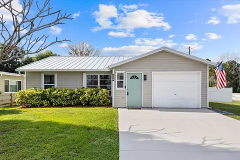 2920 SE Cypress St, Stuart, FL 34997