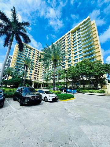 2501 S Ocean Dr #1005, Hollywood, FL 33019