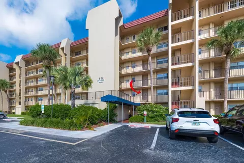 3661 Via Poinciana Rd #206, Lake Worth, FL 33461