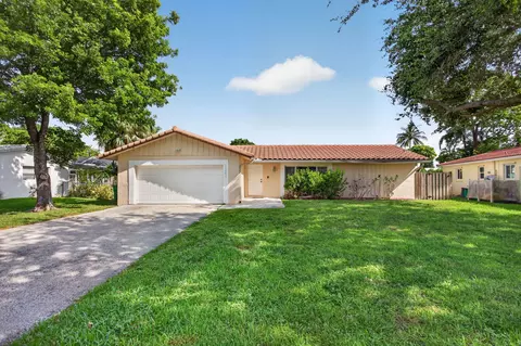 11241 NW 42nd St, Coral Springs, FL 33065