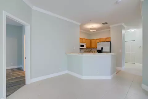 Living - 115 Lighthouse Cir #B, Tequesta, FL 33469 photo 9 of 10