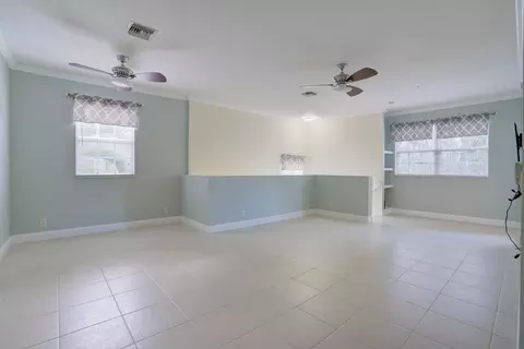 Living - 115 Lighthouse Cir #B, Tequesta, FL 33469 photo 7 of 10