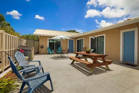 5729 Golden Eagle Cir, Palm Beach Gardens, FL 33418