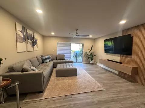 111 Gardens Dr #102, Pompano Beach, FL 33069