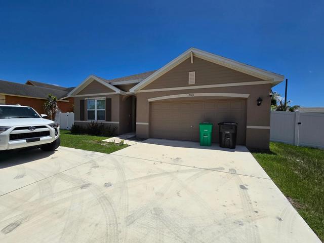 2101 SE Floresta Dr, Port Saint Lucie, FL 34984