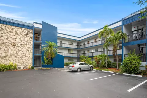 3090 Holiday Springs Blvd UNIT 109, Margate, FL 33063