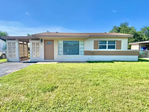 6751 Liberty St, Hollywood, FL 33024
