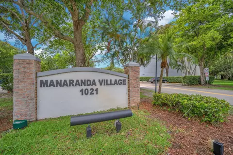 1021 Mockingbird Ln #303, Plantation, FL 33324