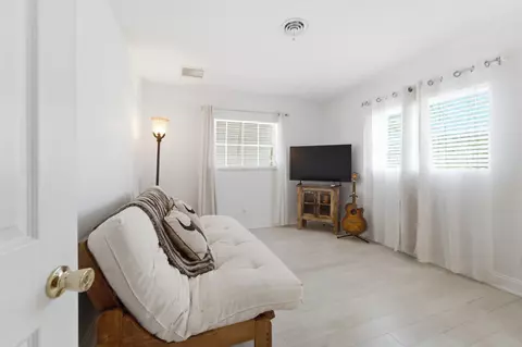 Bedroom - 18 Saddleback Rd, Tequesta, FL 33469 photo 8 of 9