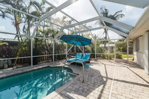Exterior - 18 Saddleback Rd, Tequesta, FL 33469 photo 19 of 30
