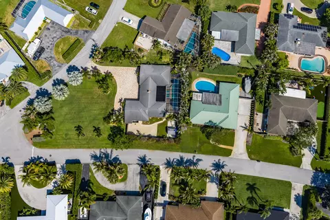 View/Area - 18 Saddleback Rd, Tequesta, FL 33469 photo 3 of 12