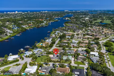 View/Area - 18 Saddleback Rd, Tequesta, FL 33469 photo 11 of 12
