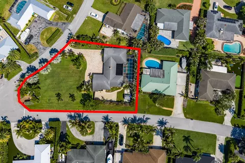 View/Area - 18 Saddleback Rd, Tequesta, FL 33469 photo 2 of 12