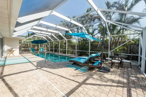 Exterior - 18 Saddleback Rd, Tequesta, FL 33469 photo 23 of 30