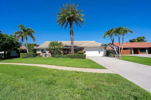 Exterior - 22373 Ensenada Way, Boca Raton, FL 33433 photo 1 of 11