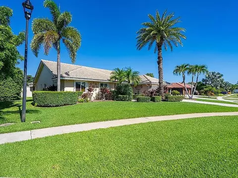 Exterior - 22373 Ensenada Way, Boca Raton, FL 33433 photo 3 of 11