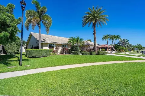 Exterior - 22373 Ensenada Way, Boca Raton, FL 33433 photo 4 of 11