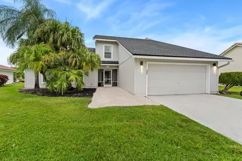 8497 Bonita Isle Dr, Lake Worth, FL 33467