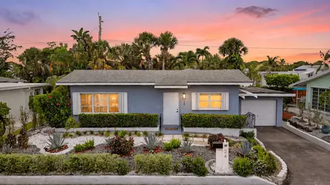 24 Douglas Dr, Ocean Ridge, FL 33435