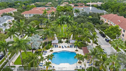 275 Murcia Dr #202, Jupiter, FL 33458
