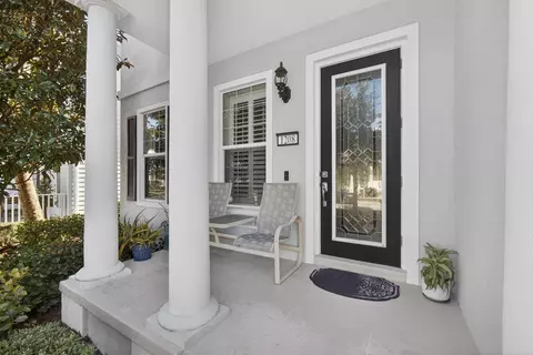 Exterior - 1208 Islamorada Dr, Jupiter, FL 33458 photo 4 of 9