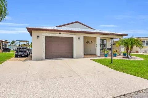 22 Alta Loma, Port Saint Lucie, FL 34952