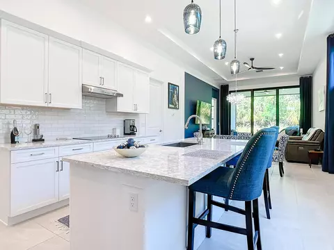 108 SE Strada Cervaro, Port Saint Lucie, FL 34952