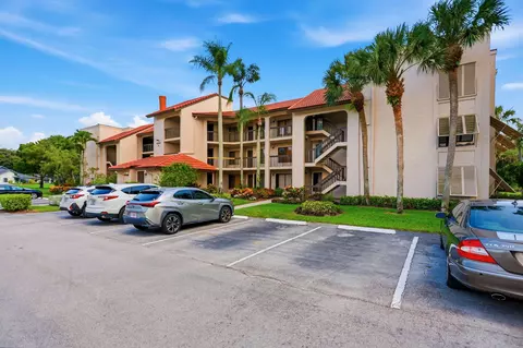 10110 Cedar Point Blvd #206, Boynton Beach, FL 33437