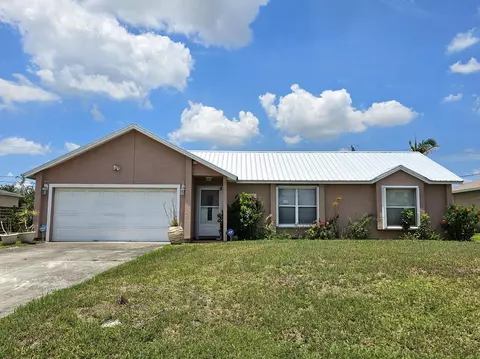 3338 SW Mundy St, Port Saint Lucie, FL 34953