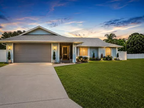 230 SW Inwood Ave, Port Saint Lucie, FL 34984