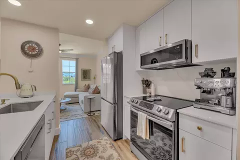 533 NE 3rd Ave #512, Fort Lauderdale, FL 33301