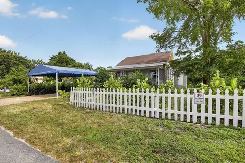 2465 Taylor St, Hollywood, FL 33020