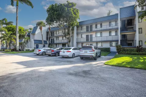 4381 Trevi Ct #106, Lake Worth, FL 33467