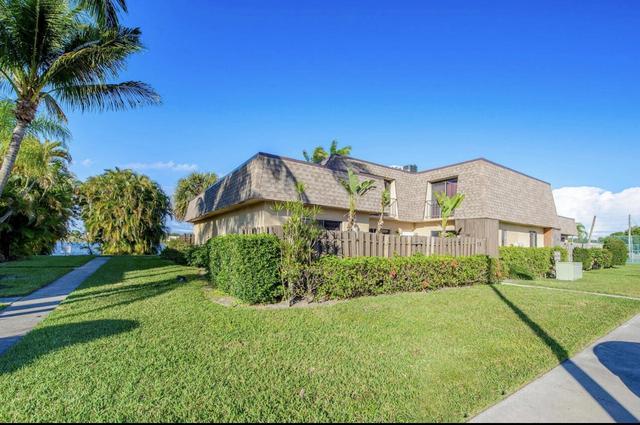 4101 N Waterview Cir #41-A, Palm Springs, FL 33461