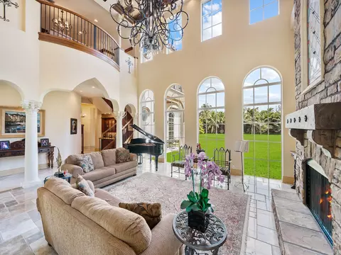 Living - 8800 NW 68th Ct, Parkland, FL 33067 photo 2 of 9