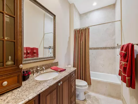 Bath - 8800 NW 68th Ct, Parkland, FL 33067 photo 6 of 8