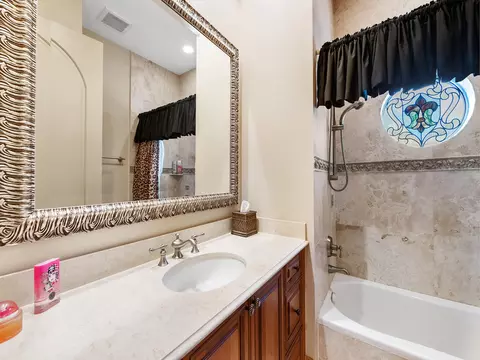 Bath - 8800 NW 68th Ct, Parkland, FL 33067 photo 7 of 8