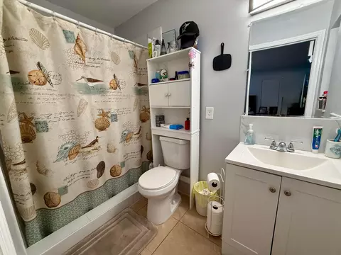 Bath - 4441-4443 SE Village Rd, Stuart, FL 34997 photo 3 of 4