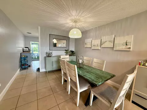 Dining - 4441-4443 SE Village Rd, Stuart, FL 34997 photo 2 of 3