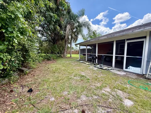 Exterior - 4441-4443 SE Village Rd, Stuart, FL 34997 photo 10 of 11