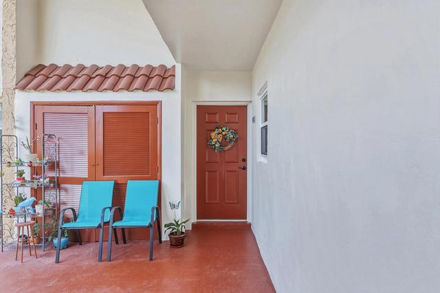 215 Lake Carol Dr, West Palm Beach, FL 33411
