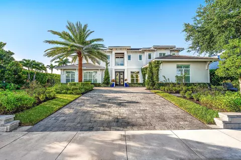 2169 Driftwood Cir, Palm Beach Gardens, FL 33410