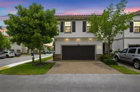1009 Sweet Briar Ln, Riviera Beach, FL 33410