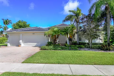 4676 Manderly Dr, Wellington, FL 33449