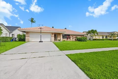 13482 Columbine Ave, Wellington, FL 33414